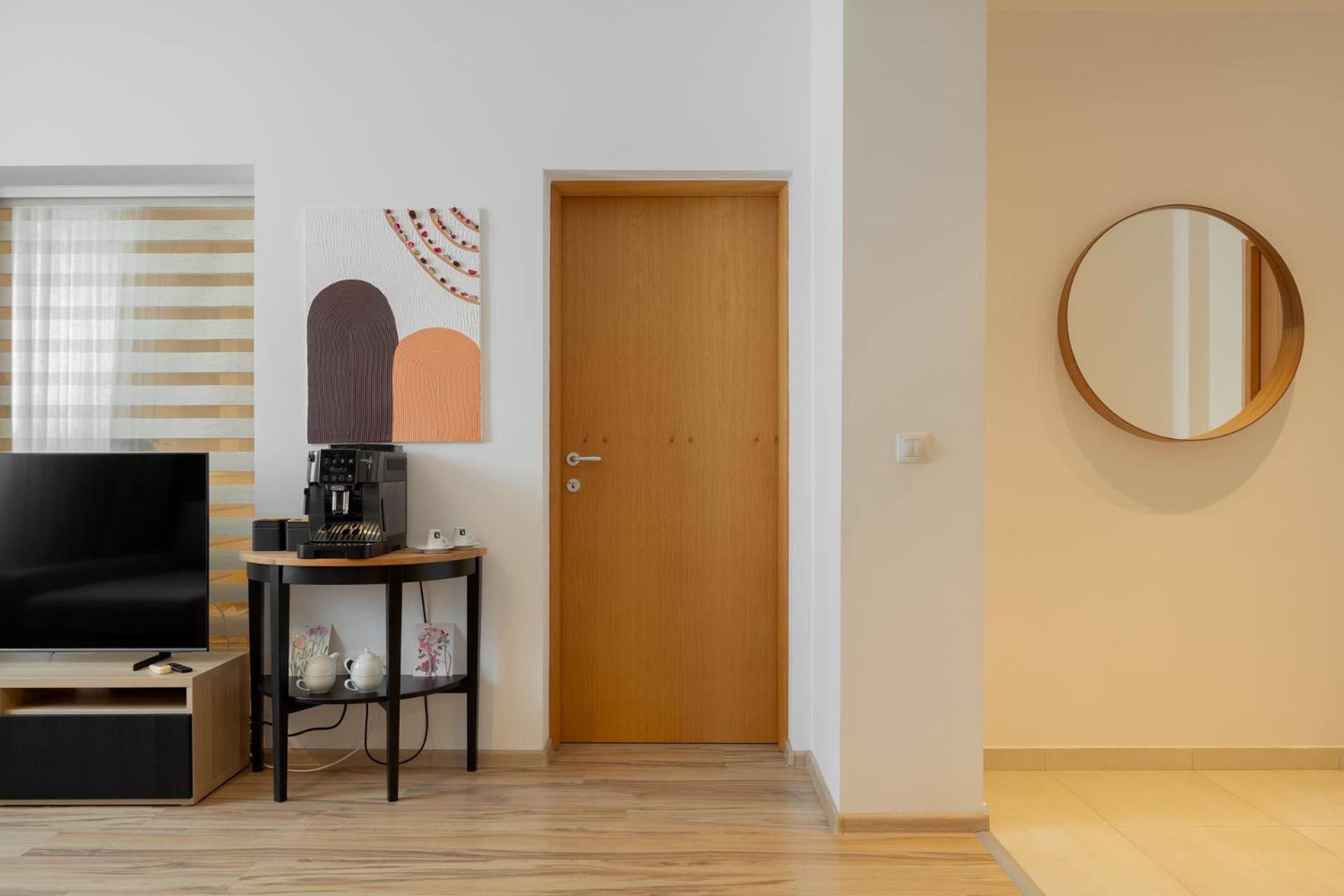 Airport Rin Nord Residence Apartment - Self Check-In Otopeni Ngoại thất bức ảnh